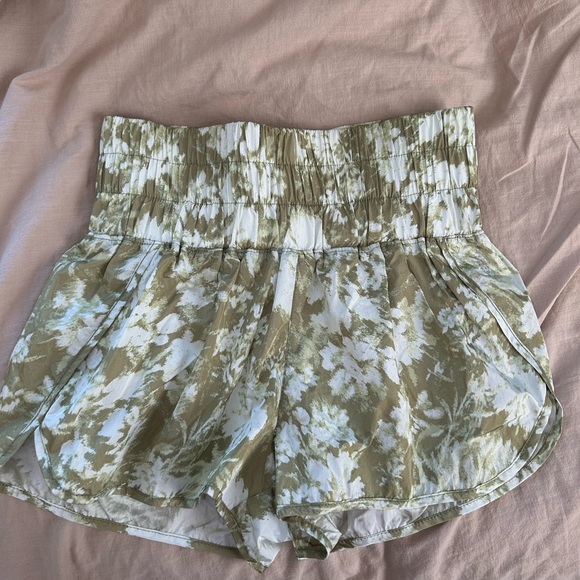 FP Movement The Way Home Shorts 🌱 - Picture 3 of 8